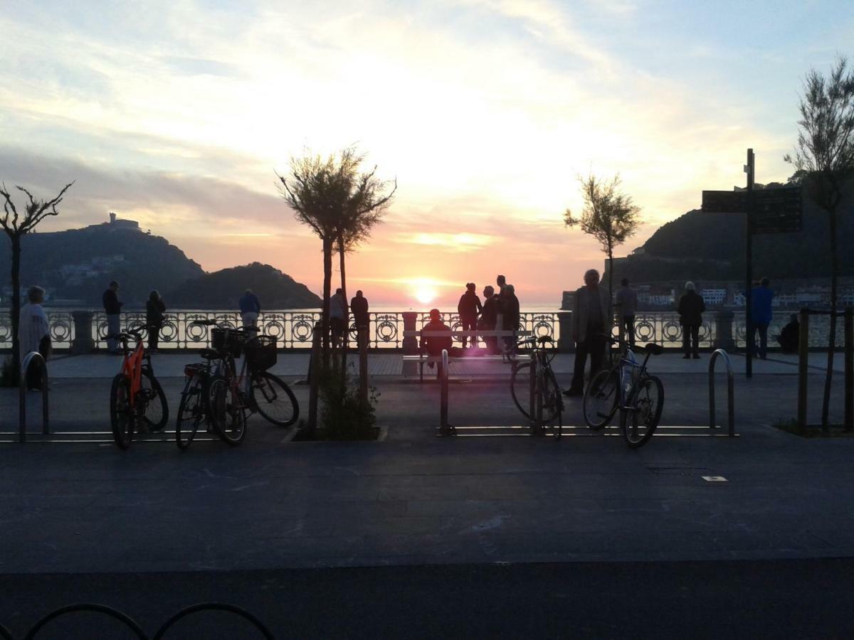 Apartamento El Reloj San Sebastián Esterno foto