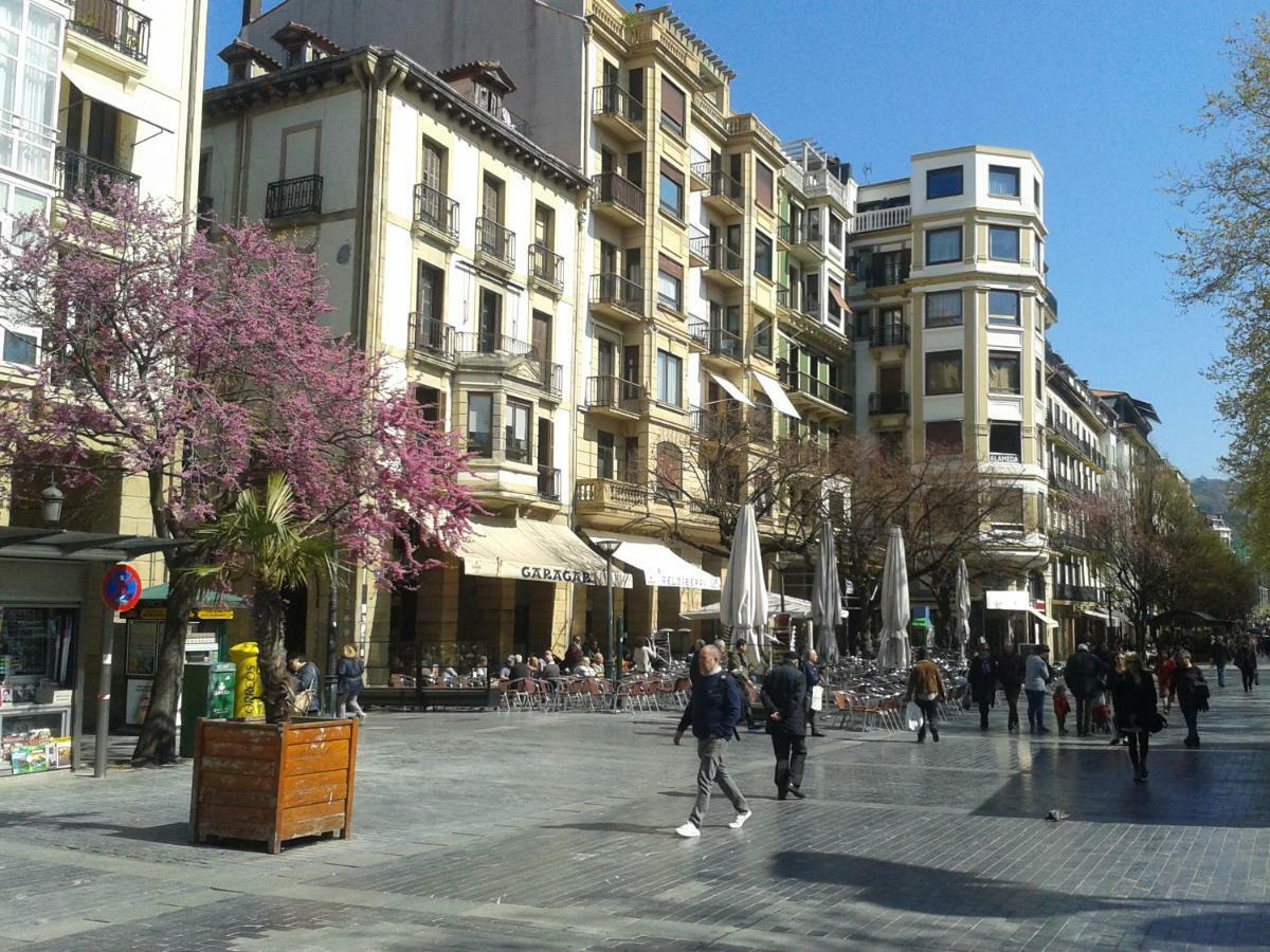 Apartamento El Reloj San Sebastián Esterno foto